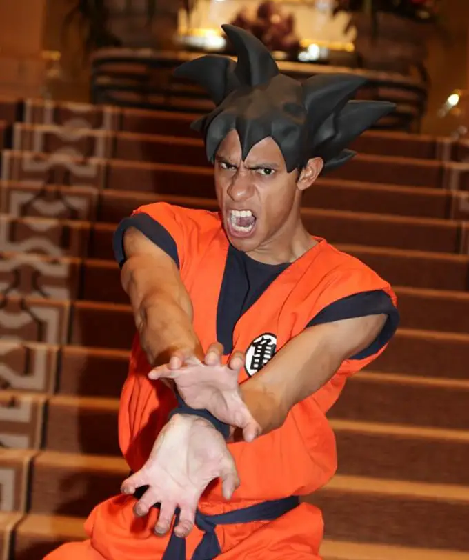 Dragon Ball At SDCC: Goku Voice Actor Led The World's Largest Kamehameha